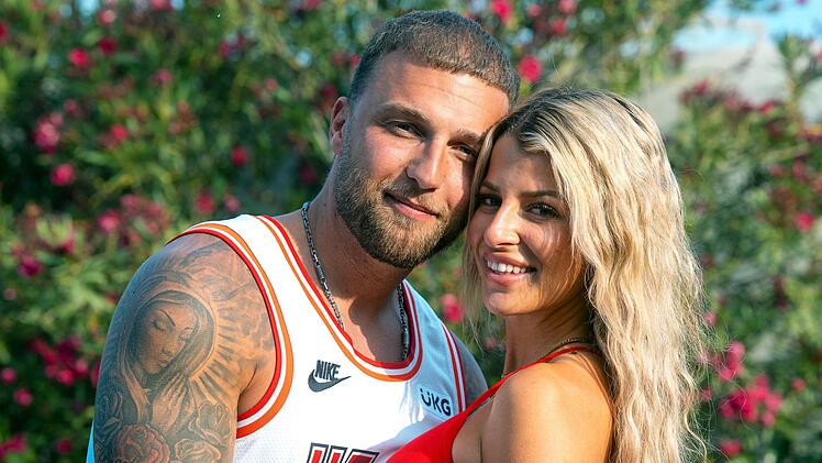 Joena und Filip sind jetzt offiziell zusammen.