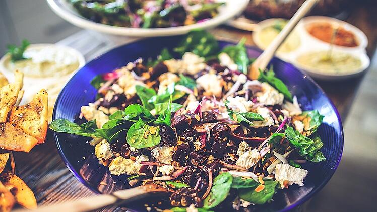 Bundesamt warnt vor vermeintlich gesunden Produkten: Keime im Salat