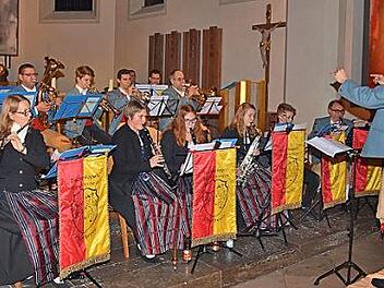 "Bläserklänge im Advent" bot die Trachtenkapelle des Musikvereins Obertheres in der Pfarrkirche in Obertheres.  Foto: Ulrike Langer