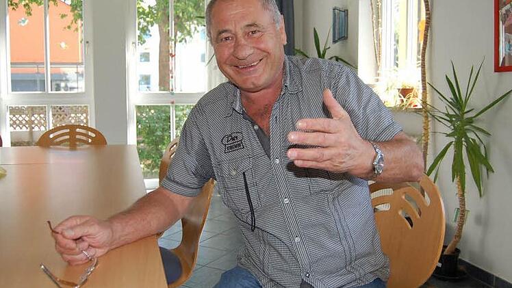 Ivan Gumenshaymer ist ein fröhlicher, positiv denkender Mensch. Nur wenn er an seinen Sohn und die Familie seiner Frau in der Ukraine denkt, wird er unruhig. Foto: Helke Renner