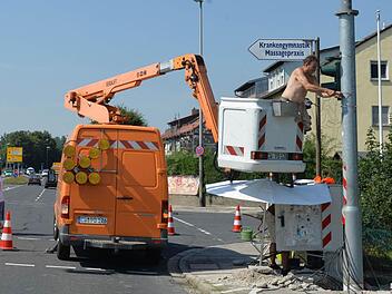 Heute soll die Baustelle an der Kreuzung Münchner Ring/Rotenstein-straße/Gereuthstraße schon beendet sein. Alle Fotos: Ronald Rinklef