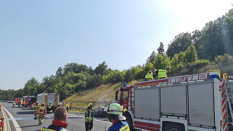 Waldbrand an der A73 im Kreis Coburg verhindert
