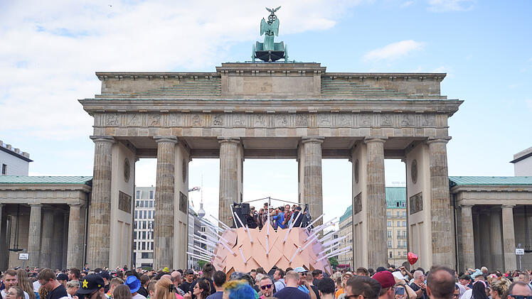 Rave The Planet Parade von Dr. Motte