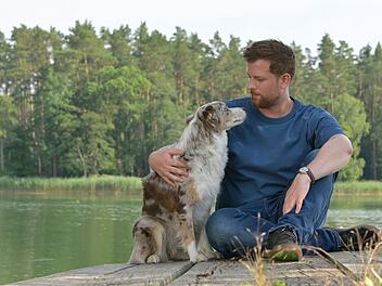 Paul Winter (Christoph Schechinger) und seine Hündin Käthe (Hoonah) beweisen auch im neunten Teil der beliebten ARD-Reihe einmal mehr, dass sie ein besonderes Gespür im Umgang mit Menschen haben.