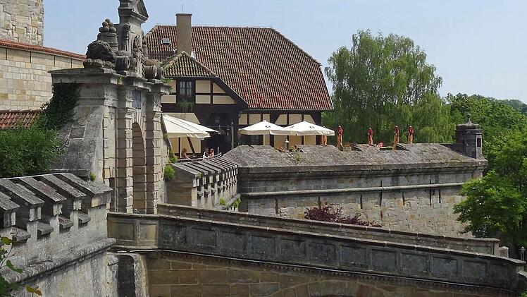 So sieht der Zugang über die steinerne Brücke heute ausFoto: Jochen berger