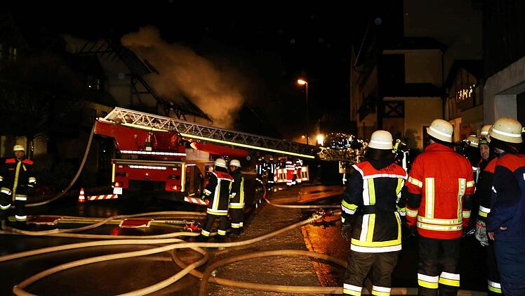 Scheunenbrand in Bärnfels. Foto: Franz Galster