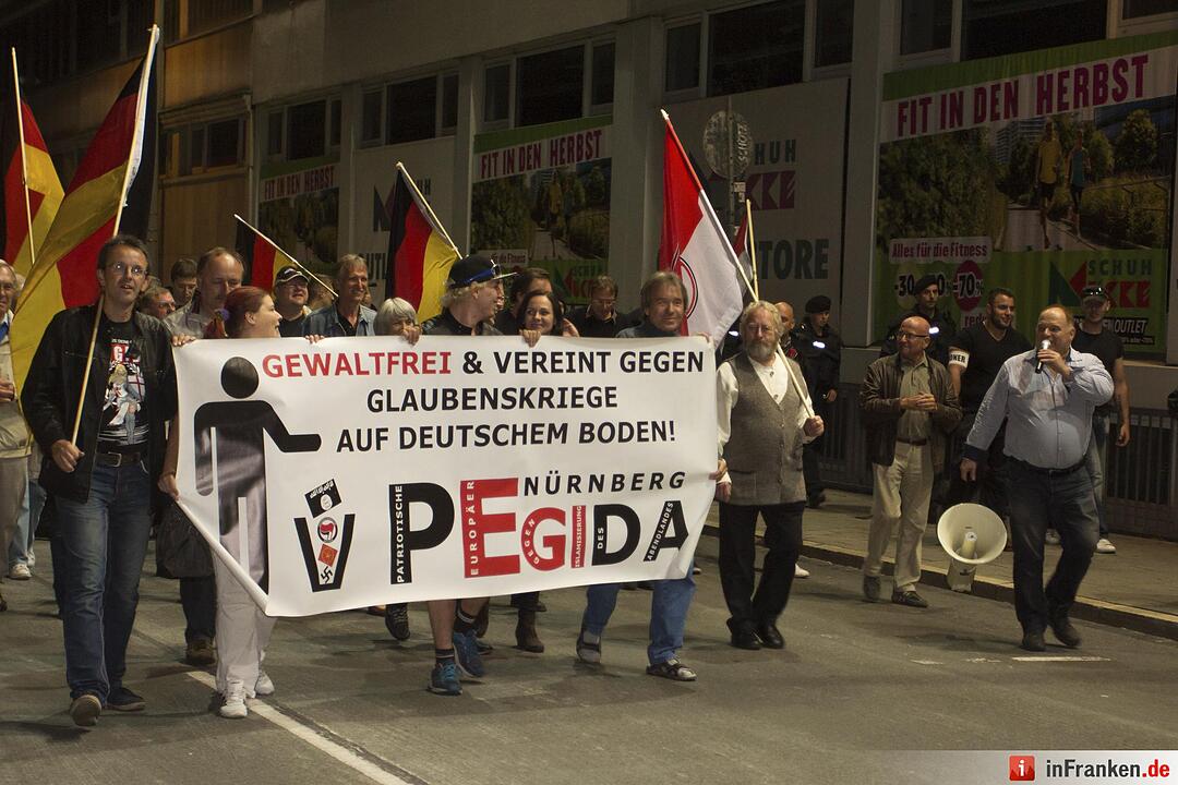 Drei Kundegebungen am Donnerstag in Fuerth - Polizei zieht positive Bilanz