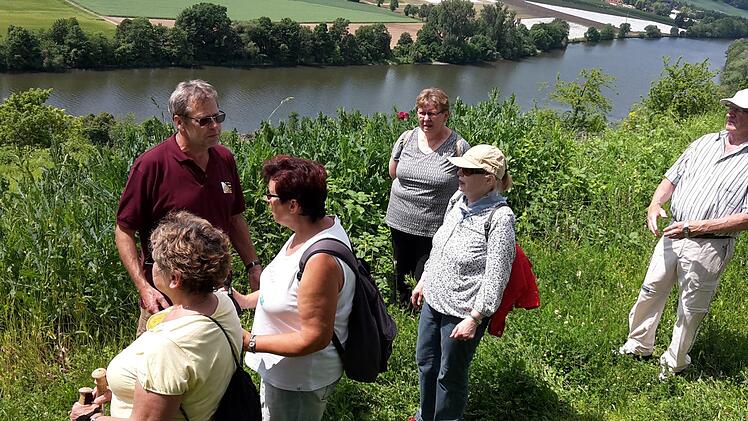 &Uuml;ber einen Ausflug und eine Weinprobe als Dankesch&ouml;n f&uuml;r ihr Engagement freuten sich die ehemaligen Mitarbeiter des Pflegeheims Schloss R&ouml;mershag Foto: . Cornelia Steinbach