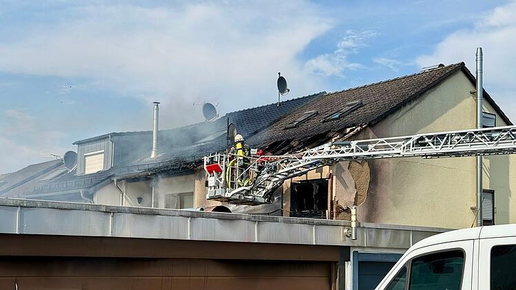 Eckental: Garagenbrand greift auf mehrere Wohnh&auml;user &uuml;ber