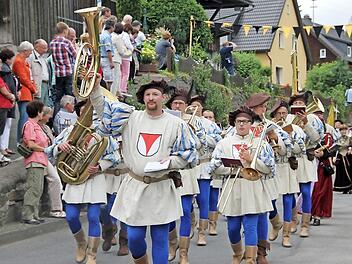 Der Höhepunkt wird auch in diesem Jahr wieder der historische Festzug durch Lauenstein sein. Foto: Veronika Schadeck