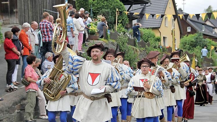 Der Höhepunkt wird auch in diesem Jahr wieder der historische Festzug durch Lauenstein sein. Foto: Veronika Schadeck