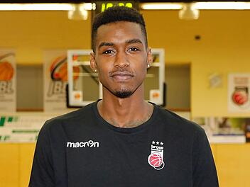 Neuzugang Quincy Miller war mit 18 Punkten in seinem ersten Spiel im Bamberger Trikot der bester Werfer seines Teams. Foto: Daniel L&ouml;b