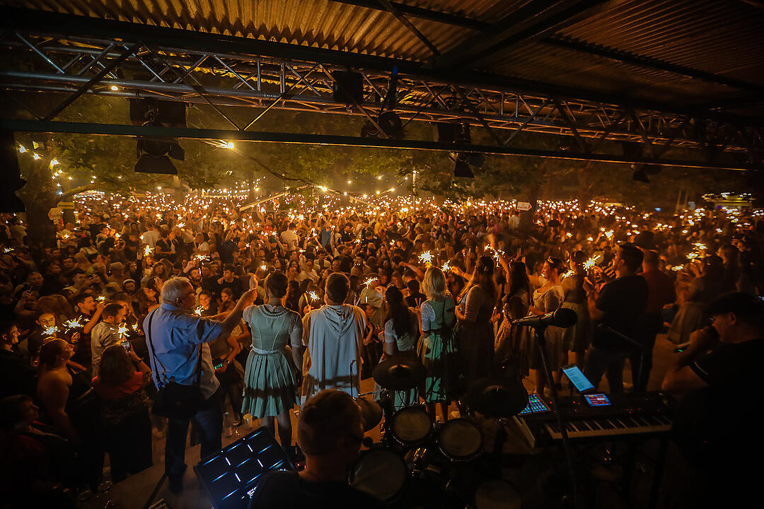 Impressionen vom größten Weinfest in Franken!