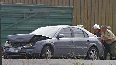 Rettungseinheiten arbeiten Hand in Hand - auch bei der Autoschieberei in Herzogenaurach.  Foto: Michael Busch