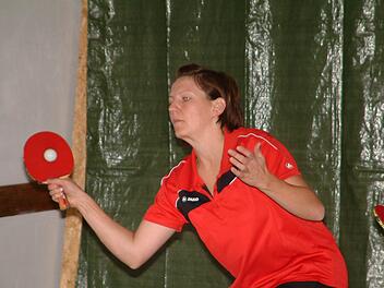 Melanie Neubauer vom TSV Windheim blieb beim hohen Sieg beim Schlusslicht im Einzel und Doppel ohne Niederlage. Foto: Hans Franz