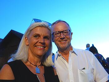 Wilhellmsthals Bürgermeisterin Susanne Grebner und ihr Mann Jürgen Grebner genossen den Abend.Nicole Julien-.Mann