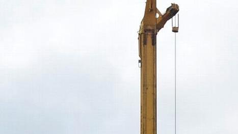 Das Großdrehbohrgerät "Bauer BG 28 H" steht bereit.  Foto: Bernhard Panzer