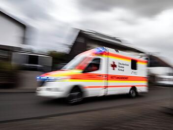 Tödlicher Unfall in der Oberpfalz: Radfahrerin von Lkw erfasst