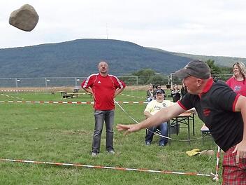Wie hier bei der Veranstaltung in Langenleiten werden Kilts auch bei den Highland-Games in Haard am 19. August Pflicht sein.  kki/Marion Eckert/Archiv