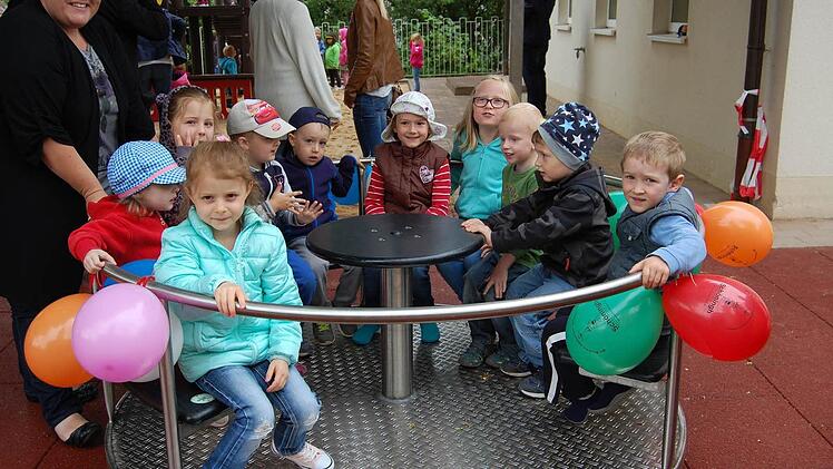 Spielplatzeinweihung in Oberthulba  Foto: Günther Straub