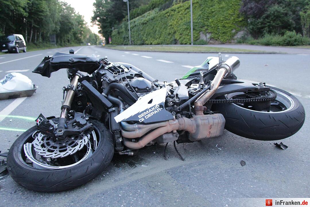 Schwerer Motorradunfall in Feucht