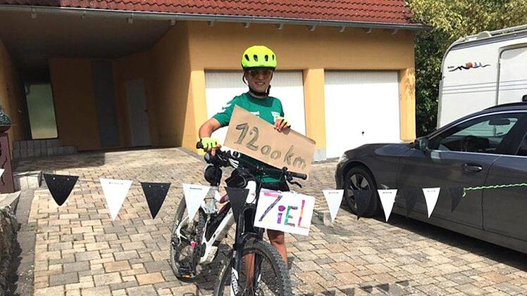 Geschafft: Auf den 1200 Kilometern befuhr Finn Verholen den Fuldaradweg, Ederradweg, den kompletten Ruhrtalradweg, Rheinradweg, Kahlradweg und Mainradweg.