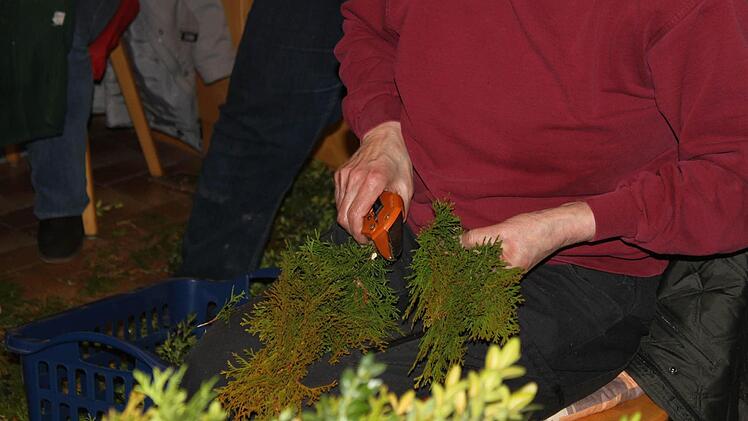Die Zweige sind aus Oberehrenbacher Gärten. Foto: Carmen Schwind
