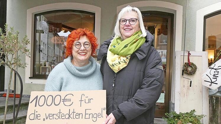 Manuela Katzenberger und Dagmar Ziegler (Vorstand Tafel Bad Kissingen e .V.)