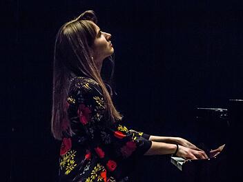 Ein anspruchsvolles Programm mit Werken von Bach bis Skrjabin gestaltete die junge Pianistin Aurelia Shimkus bei ihrem Coburg-Debüt beim "Verein" im HUK-Foyer.Foto: Jochen Berger
