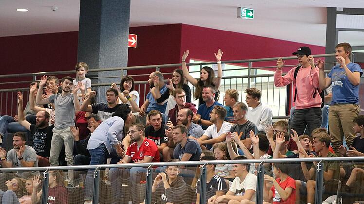 Sorgten auf den Rängen für beste Stimmung: Rund 150 Handballer aus Ancenis. Sebastian Schmitt
