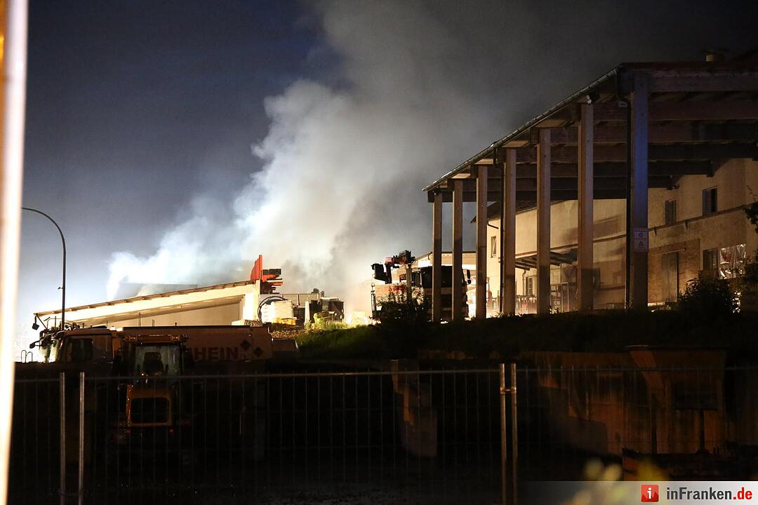 Brand in Baustoffhandel in Steinach