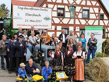 So gut wie jeder einzelne Ebersbacher engagiert sich für den "Tag des offenen Dorfes".  Foto: Franz Galster