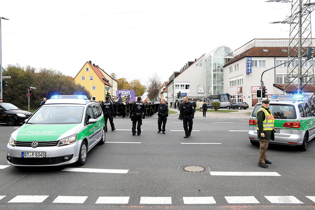 Linke Demo gegen Balkanzentrum Bamberg