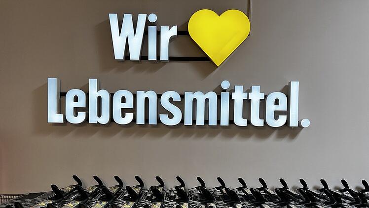 Edeka gilt als die größte Supermarktkette im deutschen Lebensmittelhandel.