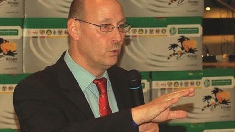 Fußball-Kreisspielleiter Manfred Neumeister wehrt sich gegen anonyme Vorwürfe: "Vielleicht ist ein solcher Aufruf auch ein Weckruf an die mediale Welt. Wer etwas sagen möchte, soll es tun, bitte aber mit Fairness und seinem Namen." Foto: privat