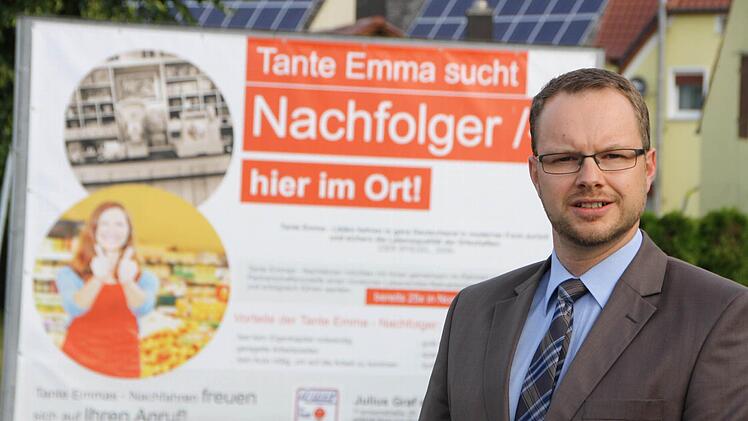 Mit dem Spruch "Tante Emma sucht Nachfolger/in" war Igros-Vetriebsleiter Heiko Vöth zumindest in Aura schon mal erfolgreich: Im Herbst soll der alte Dorfladen wieder eröffnet werden, in Reiterswiesen, Poppenlauer, Motten, Schondra und weiteren Orten dagegen sucht das Unternehmen noch Partner. Foto: Ralf Ruppert