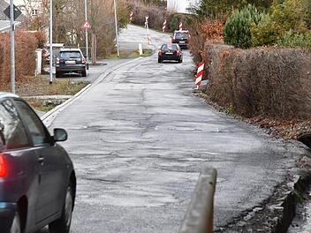 Millionenkosten für wenige Anlieger? Der Ausbau der St.-Getreu-Straße wird zum Politikum  Foto: Ronald Rinklef