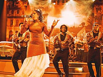 "Pasión de Buena Vista" heißt die Formation, die das "Summertime"-Festival im August im Kurgarten in Bad Kissingen einläuten wird. Dazu gibt es Rockmusik und einen Familientag. Foto: Veranstalter