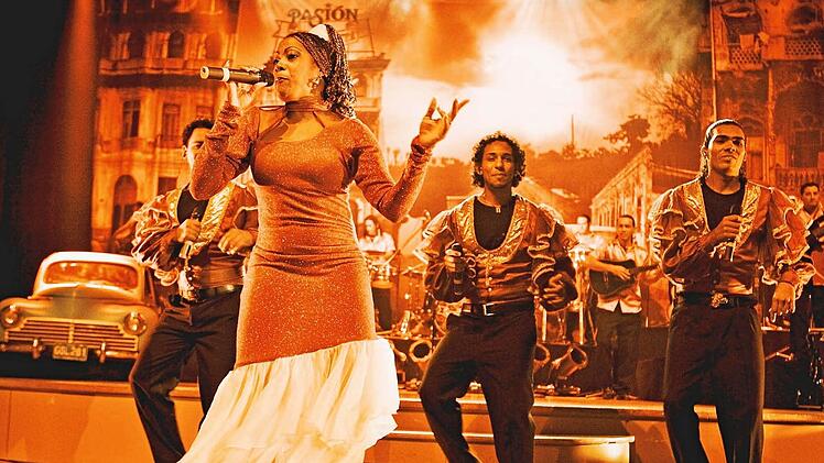 "Pasión de Buena Vista" heißt die Formation, die das "Summertime"-Festival im August im Kurgarten in Bad Kissingen einläuten wird. Dazu gibt es Rockmusik und einen Familientag. Foto: Veranstalter