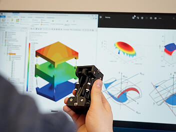 N&uuml;rnberg: Forscherteam entwickelt effizienten Gelenkmechanismus - nach Vorbild von Eulen