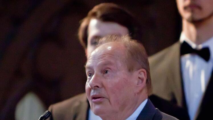 Gerhard Deutschmann moderiert