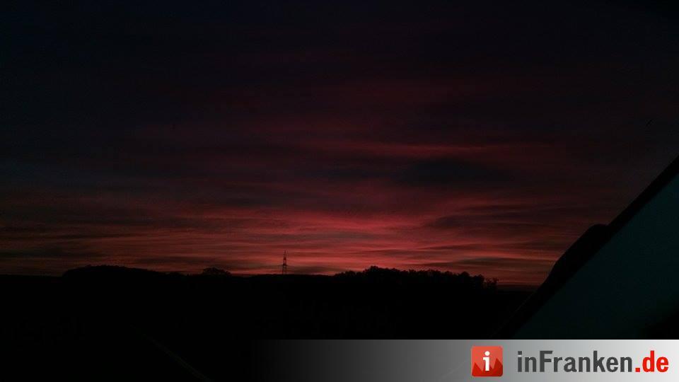 Abendrot vom 8.11.2015 - Die Bilder unserer Leser