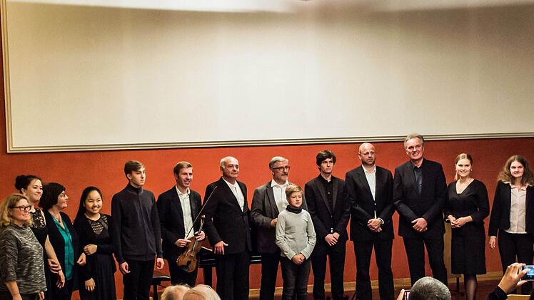 Reichlich Beifall im Coburger Contakt gab es beim Jubiläumskonzert "15 Jahre BIMM".Foto: jochen Berger
