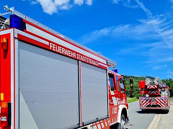 Stadtsteinach: Gleitschirmflieger stürzt plötzlich ab - und fällt "ungebremst" auf den Boden