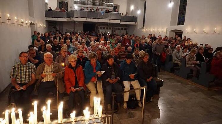 Eindrücke vom Vorabend des Hauptwallfahrtsfestes auf dem Maria Ehrenberg. Foto: Marion Eckert