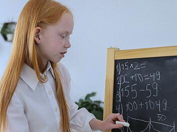 Mehr Mathe statt Kunst und Musik? Petition will Söders Grundschul-Pläne stoppen