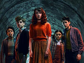 Eine Gruppe von Freunden steht im Mittelpunkt der neuen Serie "Es: Welcome To Derry". Sie erwartet nichts weniger als das Grauen.