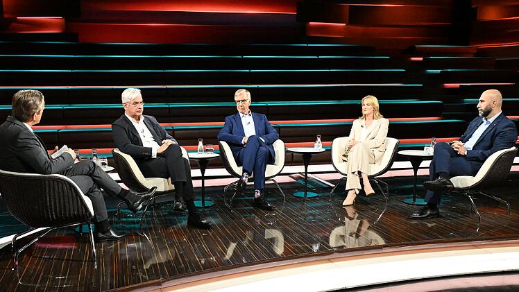 Die Diskussionsrunde bei "Markus Lanz" blickt am Mittwochabend mit Sorge auf die kriselnde Regierung um Bundeskanzler Friedrich Merz.