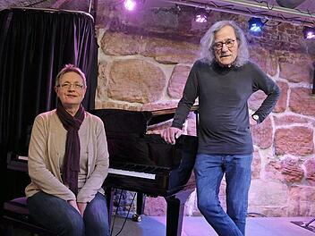 Die beiden Vorsitzenden Marianne Benz und Peter Makowsky - im Jazzkeller