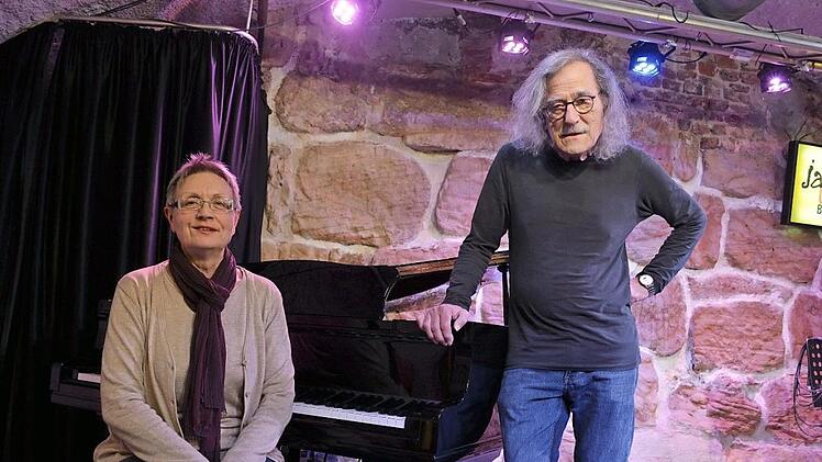Die beiden Vorsitzenden Marianne Benz und Peter Makowsky - im Jazzkeller